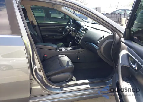 2018 Nissan Altima 2.5 Sr из США, поврежденный, VIN 1N4AL3AP0JC143268